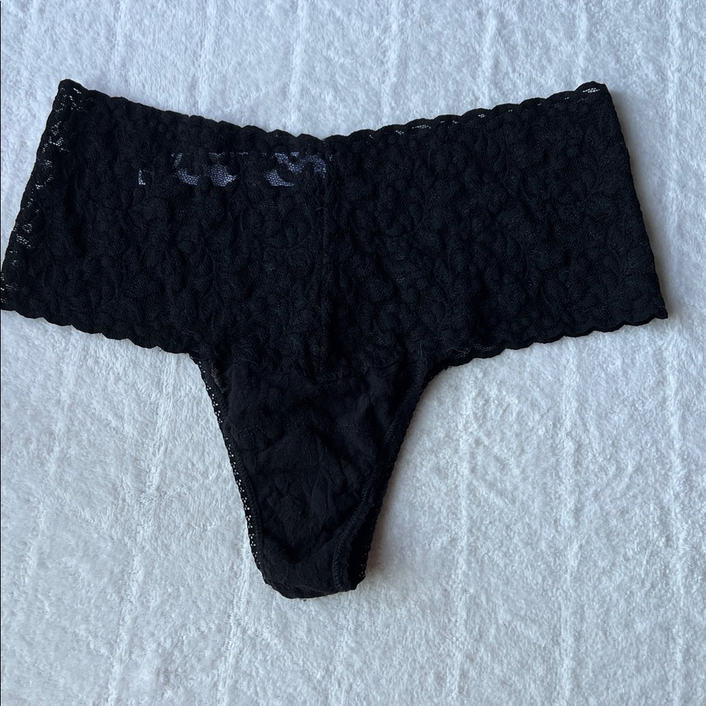 Hanky Panky Signature Lace Retro Thong - Picture 5 of 12